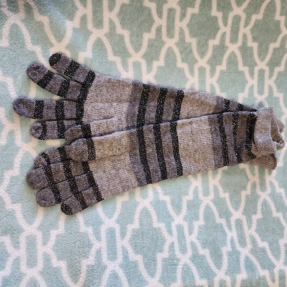 New LONG Cashmere Angora ANTHROPOLOGIE PORTOLANO Sweater Knit GLOVES Gray STRIPE - Picture 6 of 7
